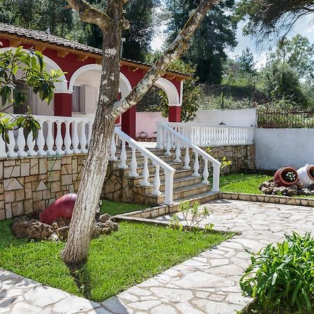 Merlyn Rooms Into The Nature, 100M From The Beach Dafnila Exteriör bild