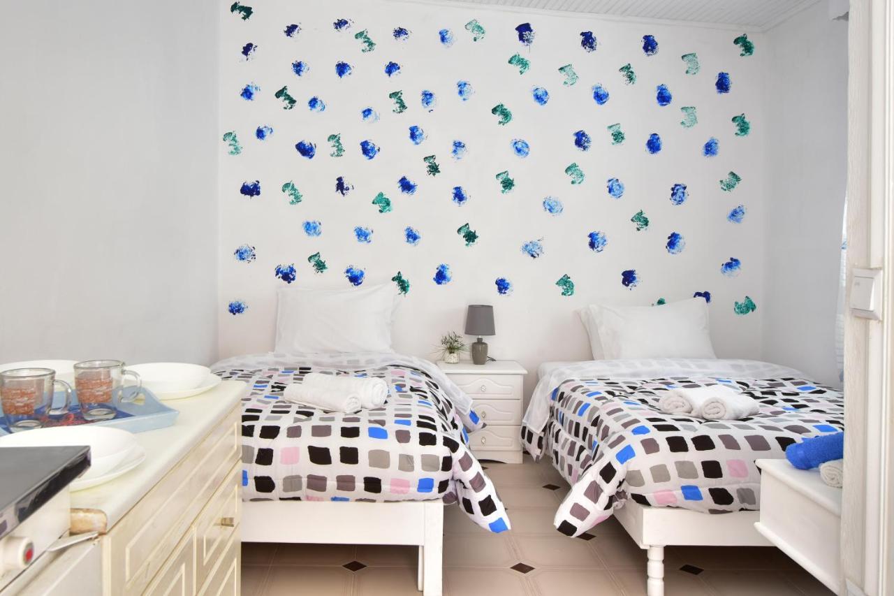 Merlyn Rooms Into The Nature, 100M From The Beach Dafnila Exteriör bild